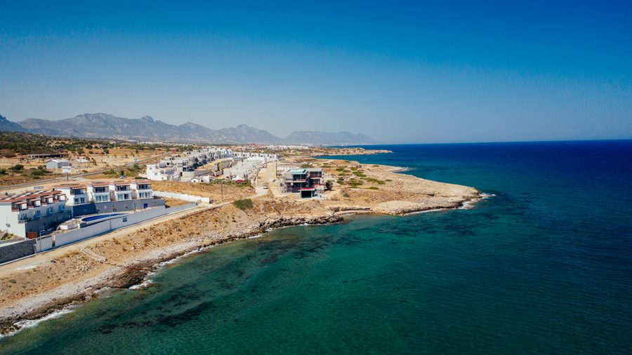 Laroni Real Estate, Sea view